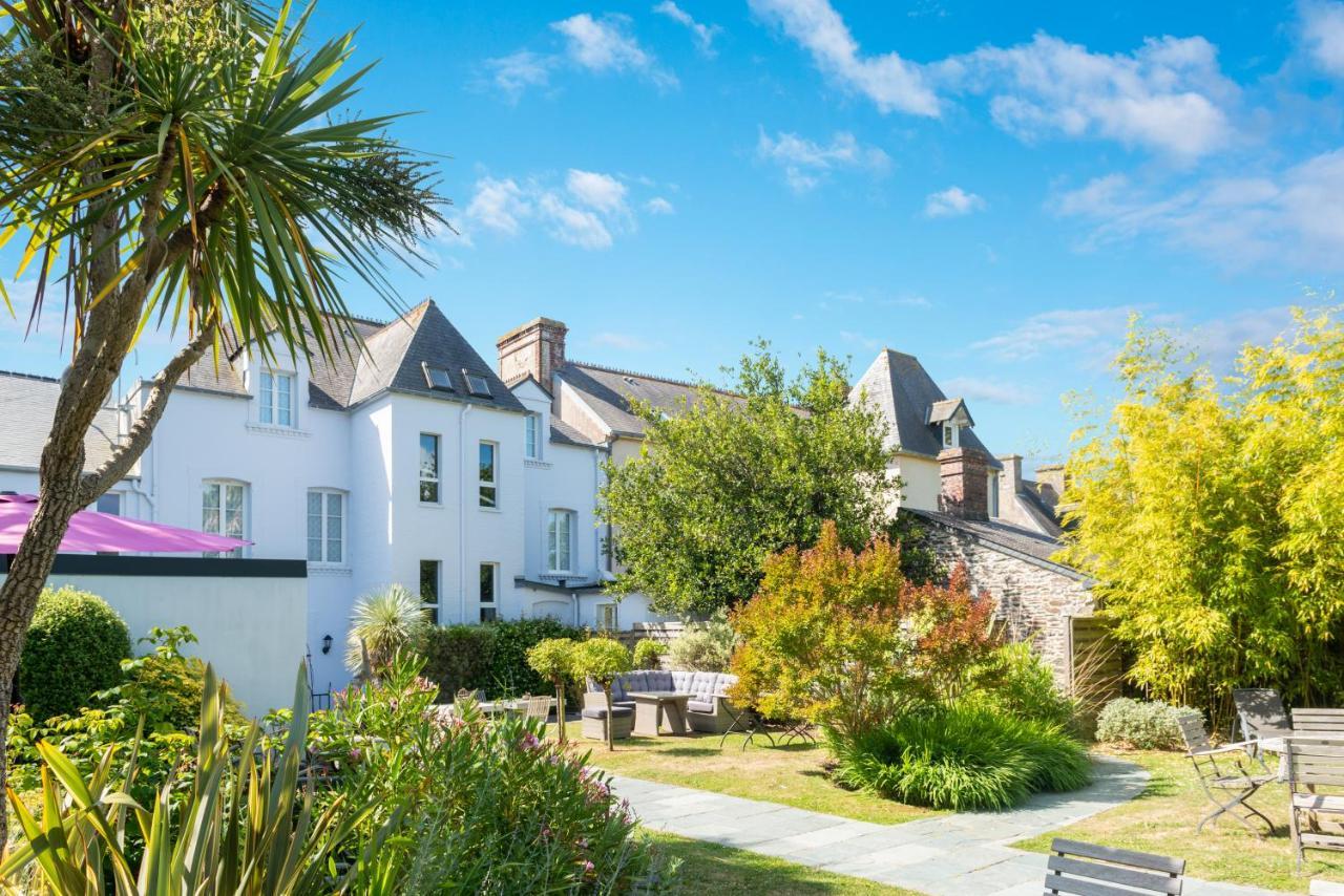 Hotel Traiteur Les Ormes, The Originals Relais Barneville-Carteret Exterior foto
